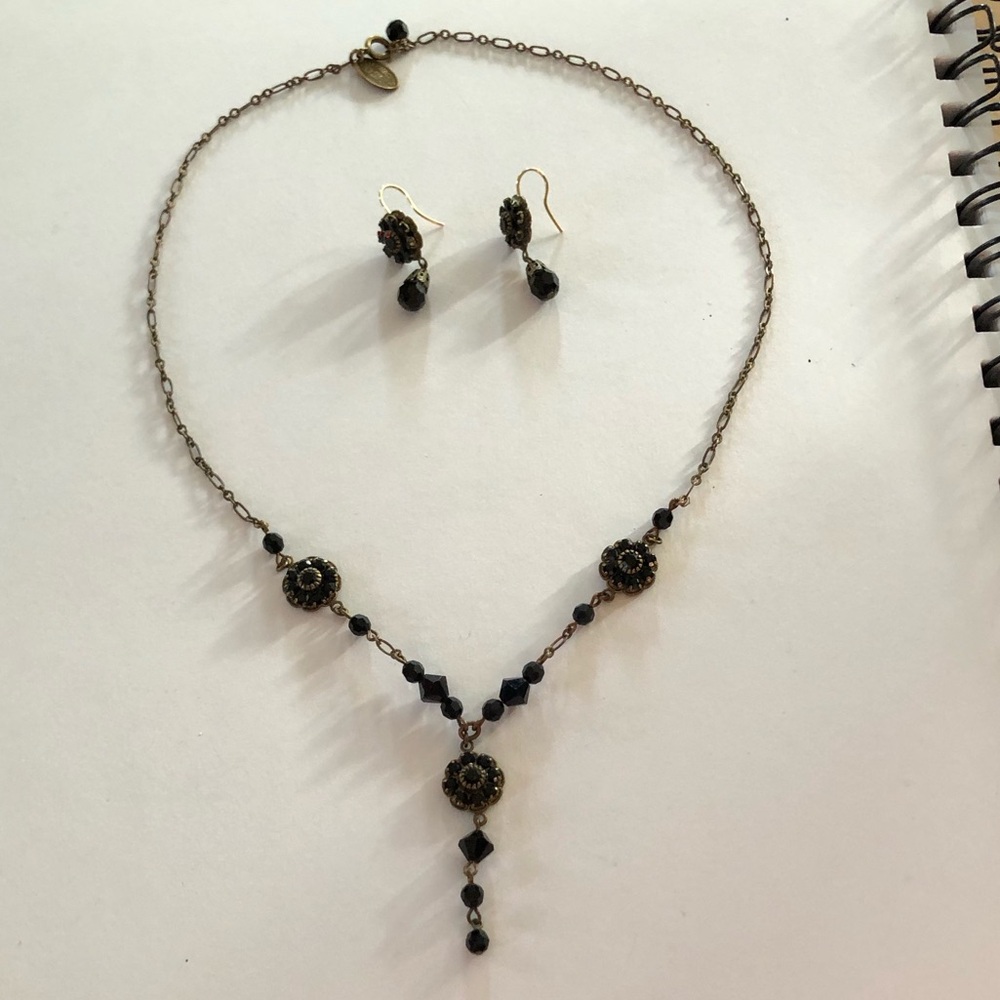 LIZ PAIACIOS SET Black Floral Crystal Necklace & Earring Set